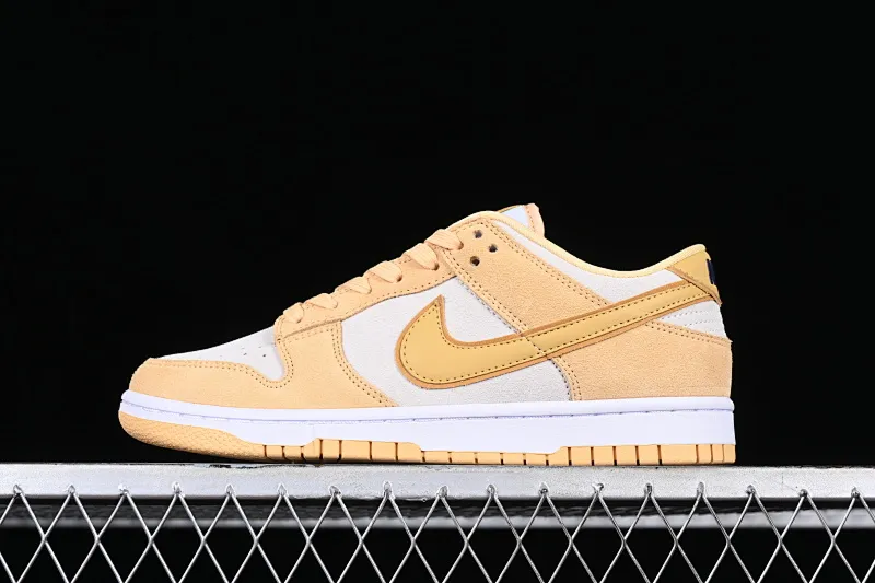 All categories Nk SB Dunk series Nk SB Dunk Low low-top sneakers Nk Dunk Low "Gold Suede" cheese pudding ice cream yellow and white SB low-top casual sports skateboard shoes DV7411-200